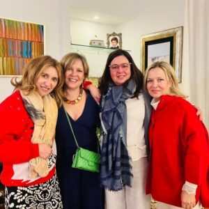 Judite Sousa Instagram - Na recta final de uma noite descontraida, uma nota para os presentes de Natal mais fantásticos e surpreendentes que todas ( as giraças, perdoem-me a imodéstia) poderíamos almejar: umas fofas e quentinhas meias para aconchegar este Inverno e os nossos corações, by the way#😘😘❤️🎄