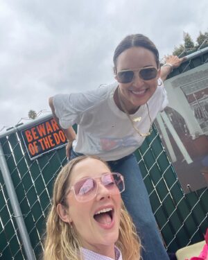 Judy Greer Instagram - @vans you’re loved around the world but SoCal had you first. It was so cool to see where it all started. 

#vans #waltsbar
