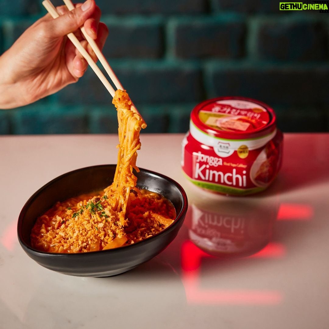 Judy Joo Instagram - New flavors alert! Jongga Kimchi fried rice, Jongga Kimchi mac 'n' cheese noodles, AND the K-Stack Chicken Burger with a Jongga Kimchi twist! πππ Block out your diaries from today until the 14th Oct and make your way to Seoul Bird Canary Wharf - you won't want to miss this! #kimchified #JonggaKimchi #No1Kimchi #Jongga #flavourverse @jongga_global @seoulbirduk #korea #korean #kimchi