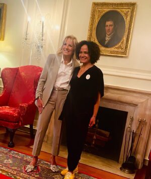 Judy Reyes Instagram - Still floating from the experience in DC with @poderistas meeting with influential Latinas from all over the nation. Moved to see us well represented in the White House.  Excited and proud to create community and solutions with these brilliant artists and nurses and doctors and lawyers and teachers and politicians and businesswomen, etc. #poderistastakedc #lovethesewomen #hispanicheritagemonth ✊🏽🤎👑