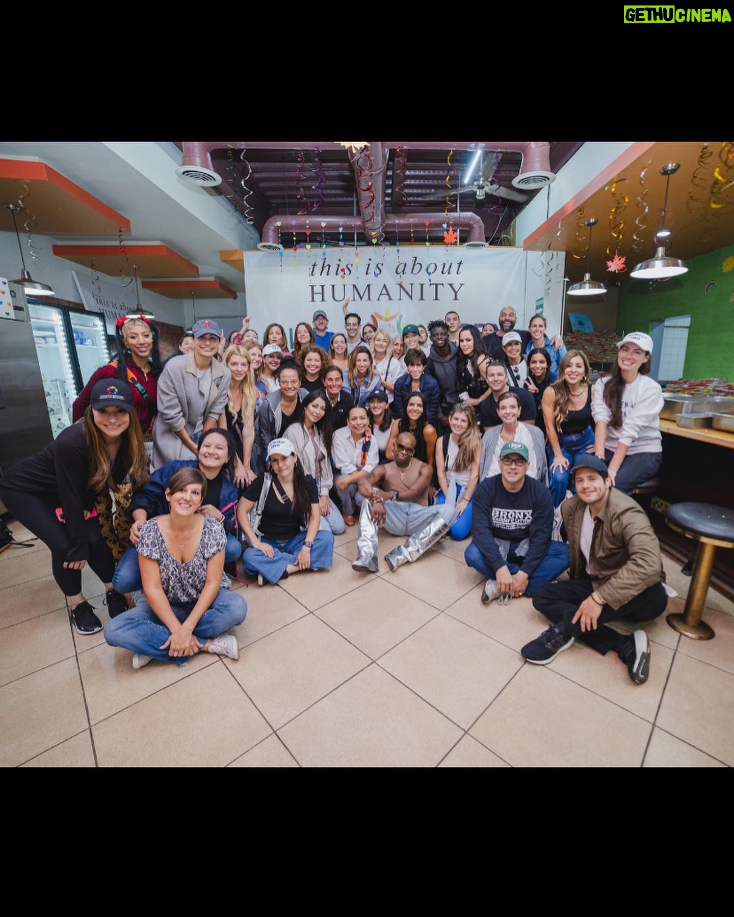Judy Reyes Instagram - Today I volunteered with @thisisabouthumanity and was able to prepare meals in their relief kitchen opened in partnership with @icfdn and @fundaciontijuanasinhambre - they are providing 3,100 meals each day to children and families to 19 shelters at the US - Mexico border, and are on track to 1 million meals a year - because everyone deserves a hot meal. We spent the day volunteering and giving back at the shelter for unaccompanied minors @casasymca_mx painting the shelter rooms, organizing their donations and helping them with an art project. These are children who are under the age of 17 and who in some cases came alone, other times with their siblings seeking to reconnect with family in the United States. Seeking asylum at our border is legal and we need to welcome asylum seekers with dignity. Please follow @immdef_lawcenter to support those seeking protection. @justinamachado @1912forgmoney A special thank you to @casadeleo.mx for lunch. #ThisisAboutHumanity #WelcomeWithDignity