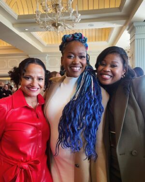 Judy Reyes Instagram - What a morning at the Independent Spirit Awards Nominees Brunch!  An exhilarating time in the company of brilliant artists and fellow nominees w our film #Birth/Rebirth.  Thanks to director @mxlauramoss, producers @malielfman and @captainhoneysmacks, and @shudder for our movie, and @independentfilmawards for this honor. Don’t miss the awards live on IMDB February 25. @oliviafischa @erikaalexanderthegreat @domfishback #alice&olivia #birthrebirthmovie✊🏽👑♥️