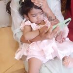 Jui Gadkari Instagram - My cupcake!! Me on मावशी ड्युटीज!! लग्नाच्या गडबडीत लहान बाळांची चीडचीड होणं, त्यांना झोप येणं हे होतच! मग करायचं काय जेणेकरुन बाळाच्या आई बाबांना पण थोडी कामं करता येतील?? थोडं relax होता येईल?? तर बाळाला आपली गोड मराठी बालगीतं ऐकवायची!!! दाखवायची!!! चांदोबा चांदोबा झालं… एका माकडाने काढलंय दुकान झालं… येरे येरे पावसा झालं… कोणास ठाऊक कसा झालं… आणि आमचं पिल्लु आजुबाजुच्या आवाजात कधी गाढ झोपलं कळ्ळंच नाही!! मला अजुनही ती “गोड गोड बालगीते” ही माझ्या लहानपणीची कॅसेट आठवते!! दिवसभर ती गोड गाणी मी ऐकायचे!! आजही युट्युब ला ऐकते!! Do u also miss that era??? And do u agree की मराठी बालगीतांसारख्या गोड गाण्यांची तुलना कशाशीच होऊ शकत नाही!!!