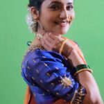 Jui Gadkari Instagram - Fun during the photoshoot!! Hair by- @_dads_lill_doll 👧🏻