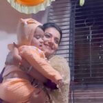 Jui Gadkari Instagram – मावशी ड्युटी! दत्तजयंतीला घरी भजन सुरु असताना आमच्या प्रचिती ला असं फिरायचं होतं!! गंम्मत म्हणजे ती भजन सुरु असताना एकदाही रडली नाही!! छान रमली होती!!! तेवढाच आमच्या सखी ला free time मिळाला! पण माझा वेळ पिल्लाबरोबर खुप छान गेला!!! #mavshi #juigadkari #bhajan #home @sakhi_gadkari_vaidya @asvaidya