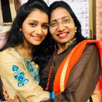 Jui Gadkari Instagram – #mothersday ❤️❤️🍰