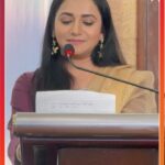 Jui Gadkari Instagram - जुई गडकरीचे काव्य वाचन... #Juigadkari #Marathibhashagauravdin #Poem #Lokmatfilmy