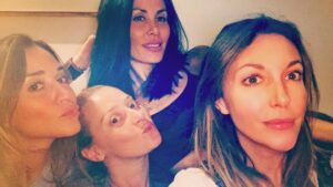 Jules Wainstein Instagram - U can pick ur 👃 & u can pick ur friends💥#squadgoals #i❤️them #family #BESTFRIENDSFOREVER