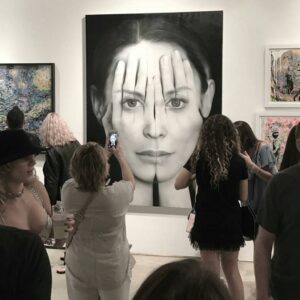 Jules Wainstein Instagram - Just hangin out in miami! #artbasel @tigrantsi #tigrantsitoghdzyan #abmb 💋🤘
