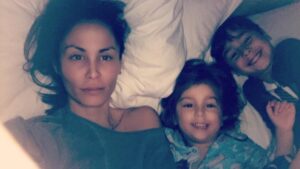 Jules Wainstein Instagram - Nite nite 🌝✨☄️#goodnight #sweetdreams 💋