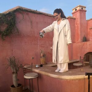 Julia Crane Instagram - Do you want a cup of tea ?