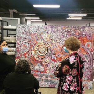 Julia Gillard Instagram - Relax everybody - this was not my unofficial campaign launch, despite the hilarious t-shirts! It was a thrill to meet with artists from the @apy_ac_collective yesterday, including Pitjantjatjara woman Sally Scales, whose work I selected to include on my Christmas Card for 2021. It was a pleasure to see the artists at work in their studio, and hear about the creativity and the culture that drive their works. I was intrigued to hear about the significant role that art plays in connecting women across generations and empowering leaders.