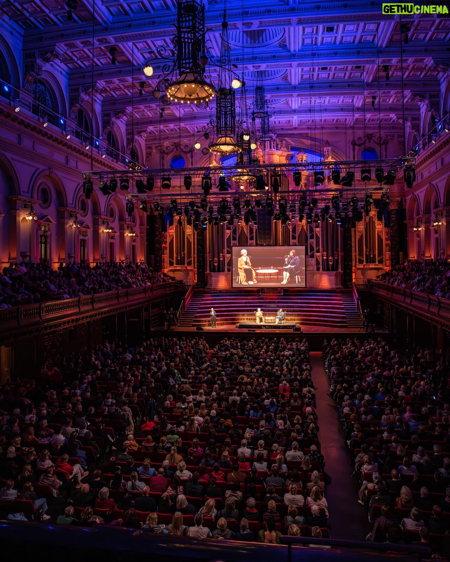 Julia Gillard - 5K Likes - 🎙️A new podcast episode is out!🎙️
In this special episode, I’ll take you inside my recent @sydwritersfest event at the beautiful Sydney Town Hall.
I sat down with my friend Indira Naidoo to discuss what is now known as the Misogyny Speech.
We talk about the speech’s origins and the way forward for gender equality and women in leadership.
🎧Listen at the link in bio
The event was recorded live for the ABC’s Compass program, which you can watch on ABC iview https://iview.abc.net.au/show/compass
📸 Jacquie Manning