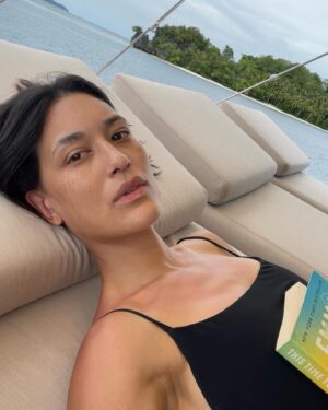Julia Jones Instagram - 🐚🌊Indo🇮🇩🤍