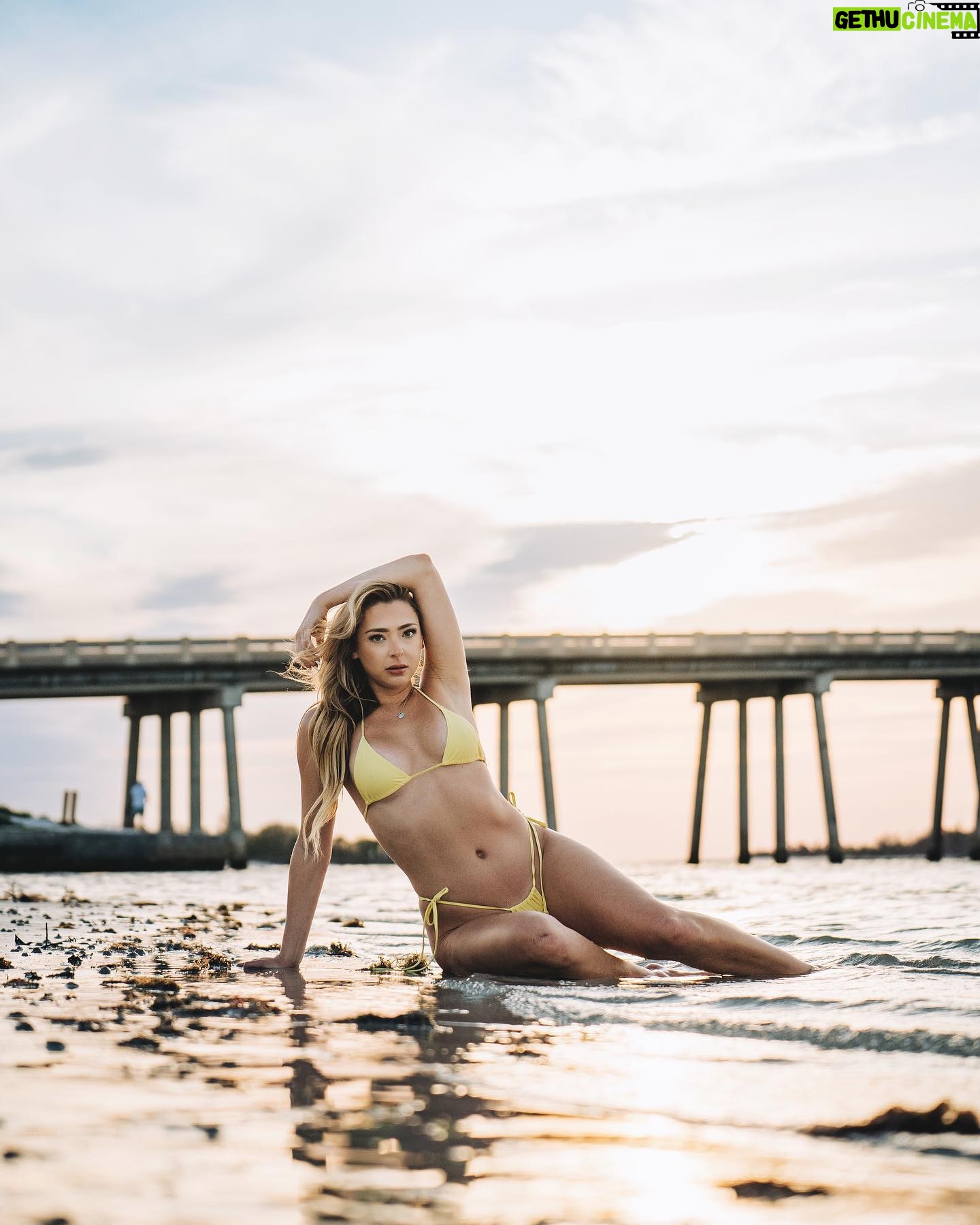 Julia Nolan - 1.5K Likes - Chasing the ☀️