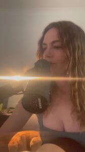 Actress Julia Stone HD Instagram Photos and Wallpapers February 2024