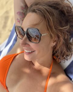 Actress Julia Vignali HD Instagram Photos and Wallpapers June 2024