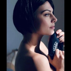 Julia Voth Instagram - Happy Jill Valentine’s Day! And don’t forget;  an arrow through the heart doesn’t work for the undead 💘
.
.
.
#happyjillvalentinesday #jillvalentinesday #jillvalentine #jillception #residentevil #valentinesday @re_games @capcomusa