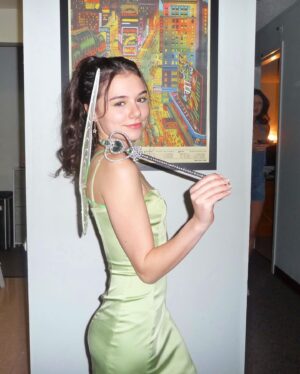 Julia Antonelli Instagram - Tinker Bell but not blonde 🧚