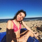 Julia Antonelli Instagram - End of summer beach day 🌴