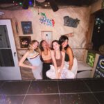 Julia Antonelli Instagram - Just a girl with some of her cute roomies 🥰