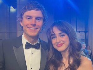 Julia Butters Instagram - Had the best night at the @sagawards!!! Was amazing to reunite with my @thefabelmans family and meet some of the actors I look up to and admire. Thank you so much for an incredible evening I truly had an unforgettable time💙