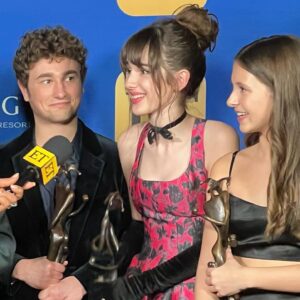 Julia Butters Instagram - FREAKING OUT!!! Thank you so so much to the Palm Springs international film festival! It was SUCH an honor to receive a Vanguard Award!! Was able to spend the evening with my lovely on screen sister Keeley Karsten and even reunited with Austin Butler for the first time since Once Upon A Time In Hollywood! Such an incredible night THANK YOU!!!
#psiff 
@amblin @universalpictures @thefabelmans @psfilmfest