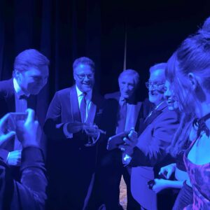 Julia Butters Instagram - FREAKING OUT!!! Thank you so so much to the Palm Springs international film festival! It was SUCH an honor to receive a Vanguard Award!! Was able to spend the evening with my lovely on screen sister Keeley Karsten and even reunited with Austin Butler for the first time since Once Upon A Time In Hollywood! Such an incredible night THANK YOU!!!
#psiff 
@amblin @universalpictures @thefabelmans @psfilmfest