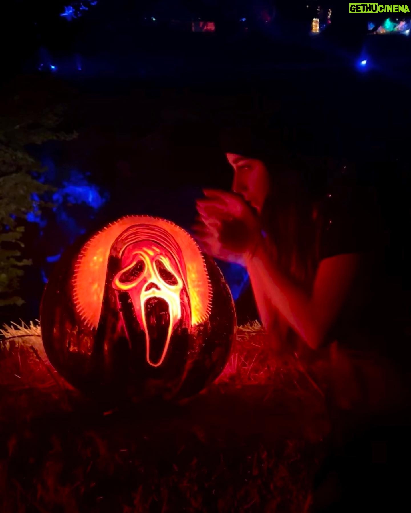 Julia Butters Instagram - Thank you so much @misstrinitybliss for the magical night! I had an amazing time at Nights of the Jack!!:) 🎃 #nightsofthejack