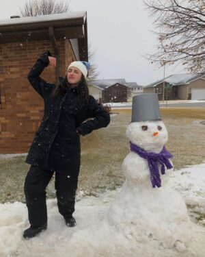 Julia Butters Instagram - Playing in REAL snow in the last days of 2022! It was amazing. Thanks for all the opportunities.