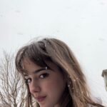 Julia Butters Instagram - Playing in REAL snow in the last days of 2022! It was amazing. Thanks for all the opportunities.