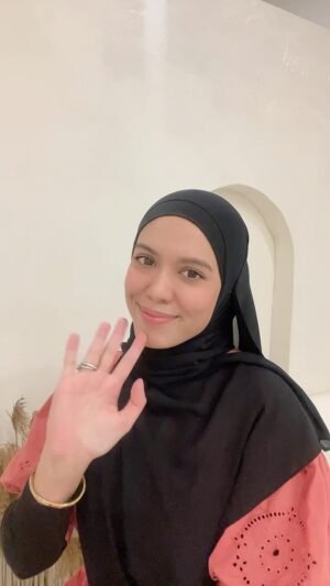 Julia Farhana Marin Instagram - .
Khamis, 29 Februari hingga Sabtu, 2 Mac 2024 di Dataran Jambatan Angkat (Drawbridge) Kuala Terengganu bermula jam 9.00 pagi hingga 10 malam.

Korang nak tahu tak, ada pelbagai aktiviti dan program yg bakal disajikan kepada korang yg akan hadir. Antaranya pameran² produk dan perkhidmatan, kita ada peragaan batik, tayangan teater, persembahan Artis dan banyak lagi program menanti anda.

UMPA KORANG SEMUA DI KARNIVAL MARITIM PERKASA NANTI!!