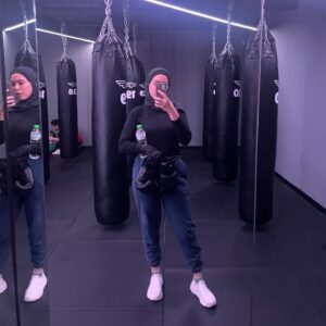 Julia Farhana Marin Instagram - .
Naturally Glowing skin thanks to @regalionclinic.kotadamansara I buat face stem cell injection   ultrasound laser to achieve this glow

Also, 3-4 times a week with @flyproject.co and lots if water always does the trick! My kinda me time 💕

Last slide for fit check, the best muslimah sports attire from @arumn.official