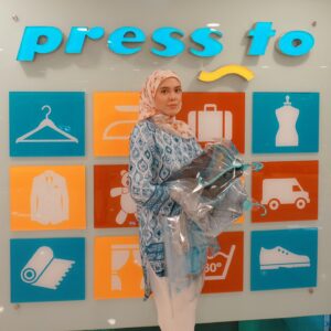 Julia Farhana Marin Instagram - .
It’s been a busy few months and a few more busy months ahead. My schedule is booked until end of this year 🥹

Don’t worry! I can selit a few more projects because @pressto_asia has all my laundry taken care of, phew! Especially laundry specifically for work & projects that are fragile and needs extra care 

The ONLY professional dry cleaning service I trust in KL! I can also totally count on them for repairs, and alteration apart from laundry and dry cleaning ❤️

My one-stop centre for sure! They dont only handle clothes, add these to your list;
✅ Curtains & Rugs 
✅ Bedding & Linen
✅ Accessories 
✅ Luggage restorations
✅ Toys

Leave them with the professionals @pressto_asia