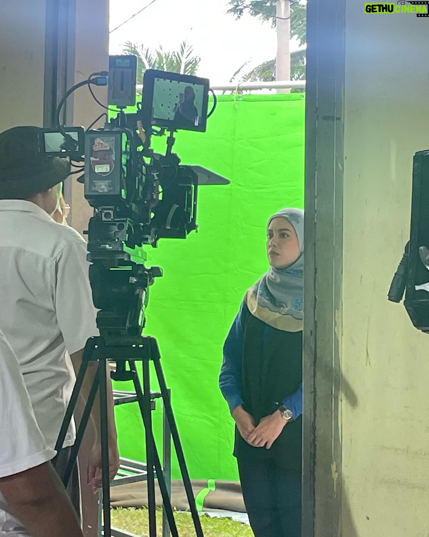 Julia Farhana Marin Instagram - . Guess my character #sesudahbanjir