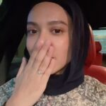 Julia Farhana Marin Instagram - . I feel super duper extra lucky! Kalau dah rezeki dan jodoh 🥹 Hahahhahaha Im just amazed it was still there after 8 hours!! Like, Nobody noticed that poor thing on the floor! I pernah tertinggal my prada wallet 🤣 car keys 🤣 phone berjuta kali lah 🤣 ipad. Gosh. U name it. Semua barang penting sentiasa tertinggal kat public toilet and ALWAYS ada lagi bila patah balik hours later 🥺🥹 Kalau call PIC confirm hilang. Based on experience. Most of the time hilang. Taubat tak nak tertinggal barang dah. Semua masuk bag 🤣 Thank god for a super cool husband - tak pernah marah if I tertinggal something. So far alhamdullilah, jarang jarang dah berlaku. Punca - rushing 🙄 This year azam tak nak rushing. Keluar awal. Tak nak tertinggal barang. Focus. Jangan buat 100 things at a time. What would you have done?