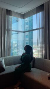 Julia Farhana Marin Instagram - . Quite in loud world, Cinema @aliabrtw Make up @iqbalrafael92
