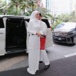 Julia Farhana Marin Instagram - . Assalamualaikum everyone, I would like to share I am officially a wife to @drchehafiz and these are unofficial photos of our solemnization day with both sides of the family but mostly just the two of us for this announcement. We would like to apologize to everyone for the late announcement, to friends, our media friends and everyone who were not aware of our wedding because we wanted a very private gathering with only family members. Our sincerest apologies. My husband and I would like to humbly request for everyone’s kind doas as we embark on this journey as a married couple. Thank you everybody. Nanti bila official photos are ready we will share ☺️