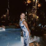 Julia Hart Instagram - 💙🖤