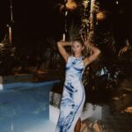 Julia Hart Instagram – 💙🖤