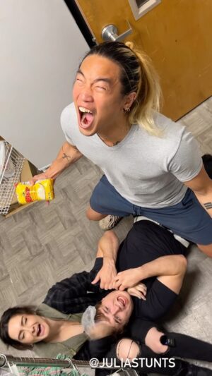 Julia Maggio Instagram - Turns out we don’t know how to wash or even cook our rice 🍚 
📸: @lloydsfault 
Idiot 1: @wholewheatpeet 
Idiot 2: @juliastunts 
Wash your rice: @jar_oh_me 
Thanks to: @gamersheavenfam 
#washyourrice #rickandmorty