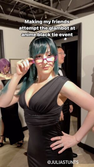 Julia Maggio Instagram - Attempting the #glambot at an Anime black tie event 

#anime #manga #glambot #jjk #jujutsukaisen #demonslayer #adventuretime #naruto #kakashi #mashle #onepunchman