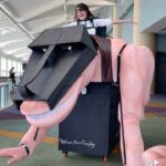Julia Maggio Instagram - Good job Hange! You’re doing amazing sweetie! In an alternative universe everyone is still alive and having a great time! Everyone is happy and Hange finally got to ride the Cart Titan! This is cannon in my brain. #aot #attackontitan #anime #leviackerman #erenjaeger #levi #manga #mikasaackerman #eren #arminarlert #erwinsmith #mikasa #erenyeager #attackontitanseason #ackerman #attackontitanedit #aotedit #armin #reinerbraun #animeart #carttitan #pikuhan #pieckfinger #pieck #hangezoe #aotfinalseason