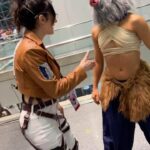Julia Maggio Instagram - These Boar Titans are feisty 🐗 🐗 🐗 📸: @lloydsfault Inosuke 1: @lorenaparkour Inosuke 2: @cass.dunc Inosuke 3: @xerenite Hange: @juliastunts At @animenyc #anime #manga #cosplay #demonslayer #inosuke #attackontitan #aot #snk #shingekinokyojin #kimetsunoyaiba #進撃の巨人 #鬼滅の刃 #hangezoe