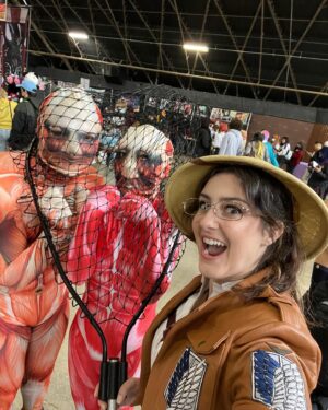 Julia Maggio Instagram - Almost 3 years ago in between working on film sets, I got the idea to make silly goofy videos on the internet in hopes I would find my community of otakus and nerds. I went viral. I’ve made so many friends, and gained an entire second career! And it’s all because of @attackontitan . It’s been an honor being your commander. The show is finally over and it breaks my heart, but I’m just getting started! Shinzou wo Sasageyo ♥️🕊️ 心臓を捧げよ

#attackontitan #aot #snk #shingekinokyojin #anime #manga #hangezoe @crunchyroll @kodanshamanga @attackontitan #進撃の巨人