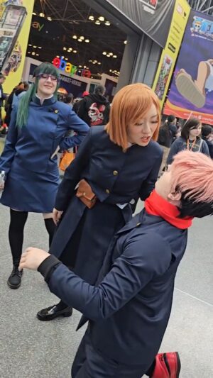 Julia Maggio Instagram - Nobara asking the important questions

Nobara: @stellachuuuuu
Maki: @juliastunts
Itadori: @wholewheatpeet

#anime #manga #cosplay #jk #jujutsukaisen #maki #nobara #itadoriyuuji #comiccon #nycc