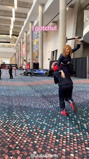 Julia Maggio Instagram - The Itadori 5000 can go up to 25mph & has 3 horse power! Get yours today! 
Nobara: @juliastunts 
Itadori: @wholewheatpeet 
📸: @azndevll 
#anime #manga #cosplay #jujutsukaisen #jjk #nobarakugisaki #呪術廻戦