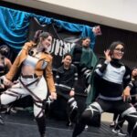 Julia Maggio Instagram - Hange @kay_lamallari teaches Hange @juliastunts THE HANGE DANCE with @thecorpsdancecrew DC: @kay_lamallari #dance #attackontitan #aot #shingekinokyojin #snk #hangezoe #anime #manga #cosplay