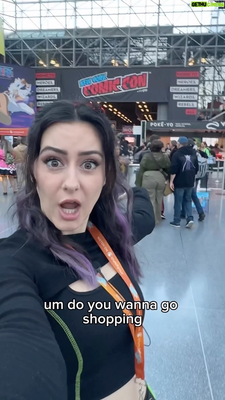 Julia Maggio Instagram - @newyorkcomiccon DAY 1 #anime #manga #cosplay #genshinimpact #honkaistarrail #playstation #ps5 #nycc #newyorkcomiccon #comiccon #tmnt #evangelion #neongenesisevangelion #aot #attackontitan #shingekinokyojin