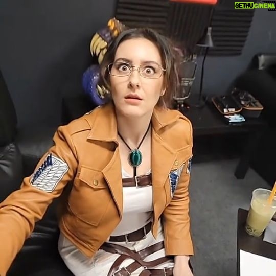 Julia Maggio Instagram - Dr. Hange gives Zenitsu the wrong medicine 😠. . . #attackontitan #aot #demonslayer #zenitsu #kimetsunoyaiba #anime #cosplay #attackontitanedit #hange #zoehange